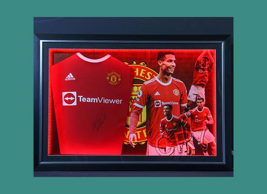 Meet Liverpool legends at Anfield